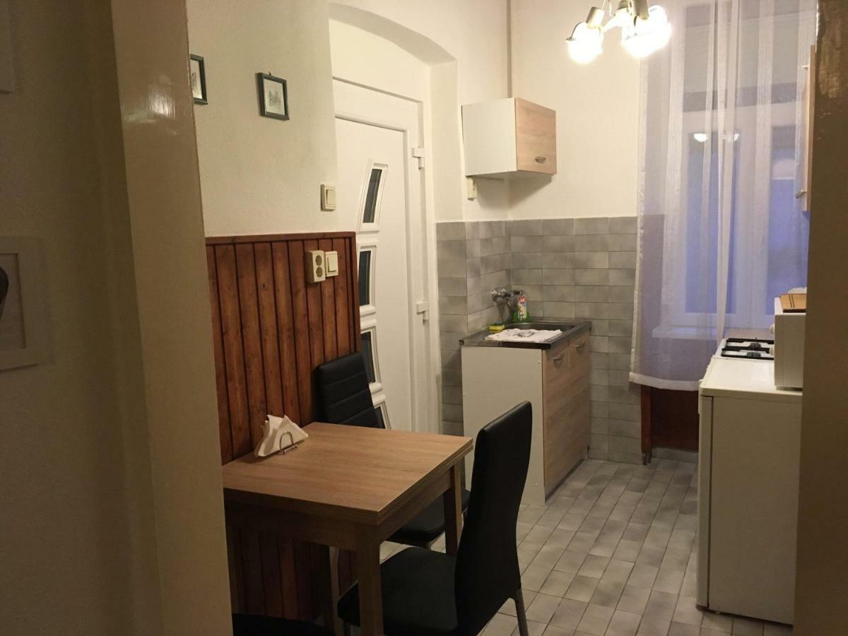 דירות פץ' Jazmin Apartman מראה חיצוני תמונה